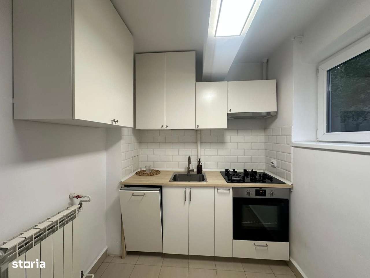 Inchiriere 2 camere Buzoianu Centru OCAZIE - Imagine principală: 5/17