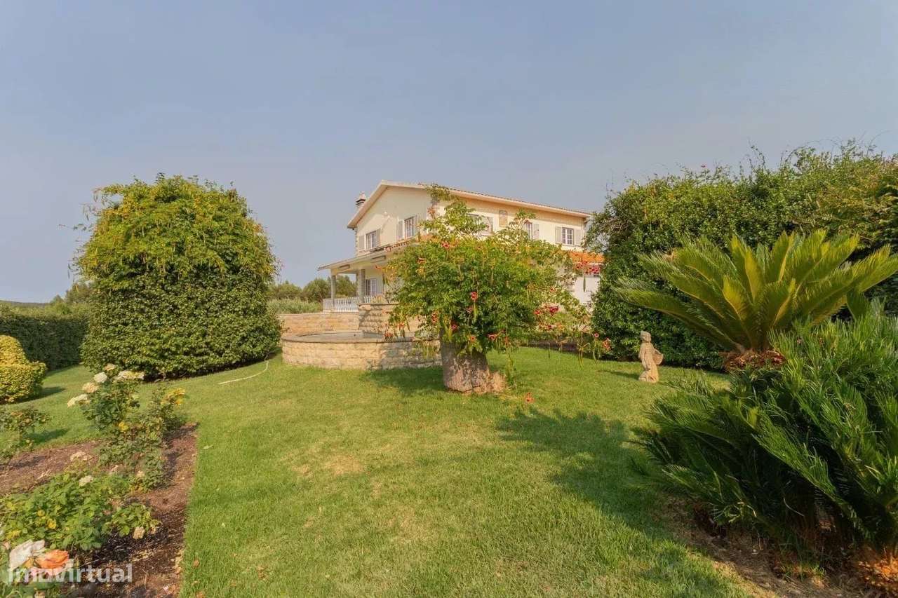 Fantástica Moradia T4 com Piscina — Ramalhal, Torres Vedras - Grande imagem: 4/30