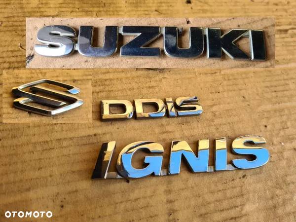 Suzuki Ignis MH Emblematy Znaczki Tylnej Klapy Bagażnika diesel DDIS - 1