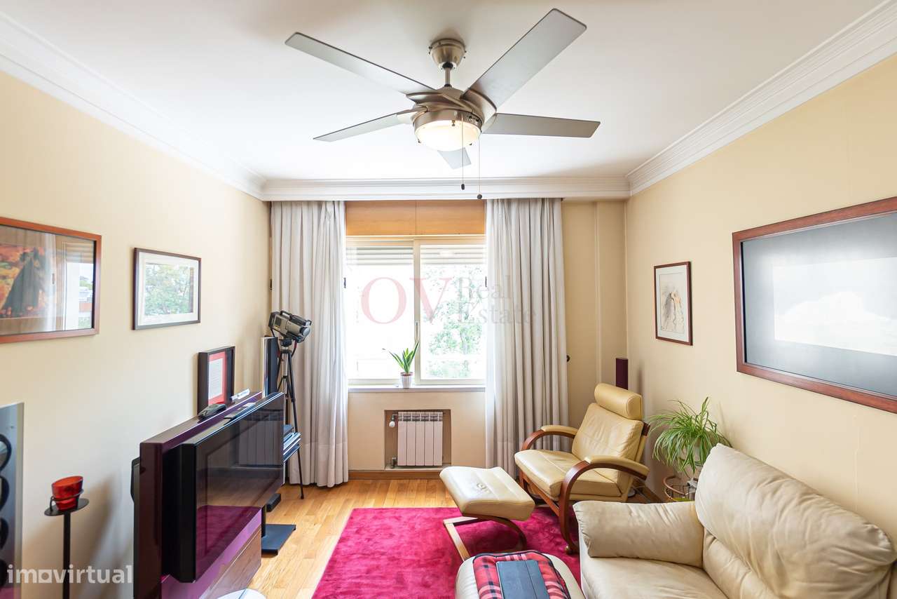 Para venda, apartamento T5 Rua Domingos Sequeira Porto, com varandas,-33