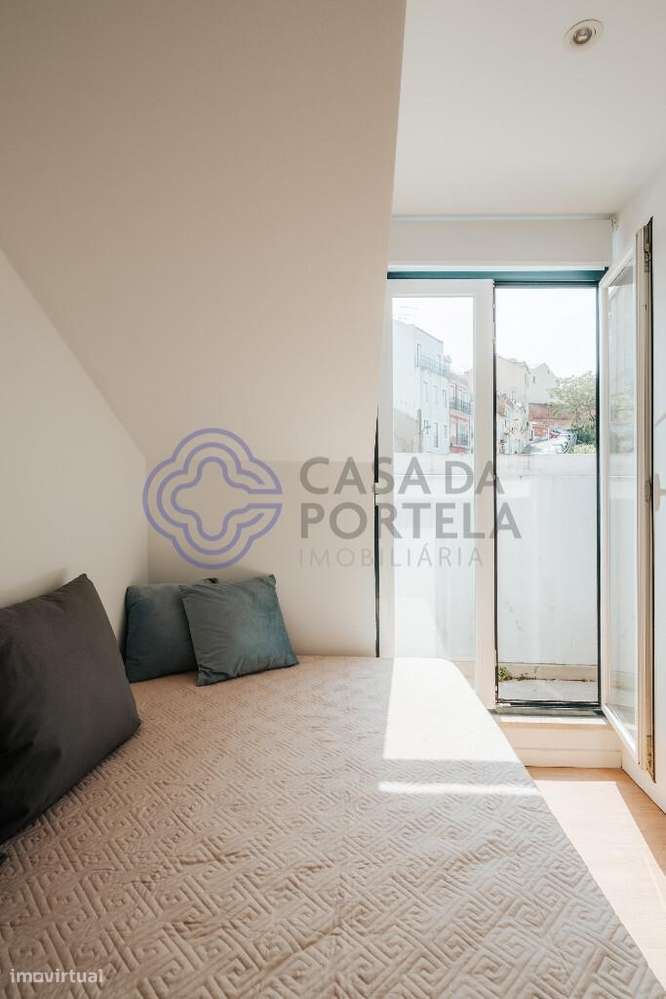T2 Remodelado com Vista de Rio – São Vicente, Lisboa-9