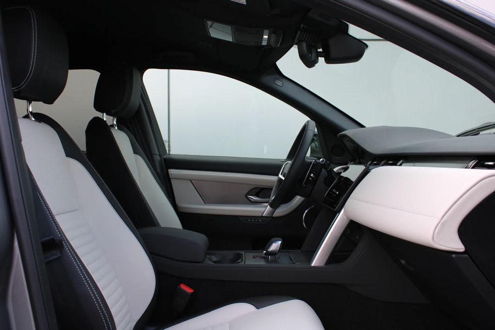 Land-Rover Discovery-Sport 2.0 Diesel 204 KM — zdjęcie 2