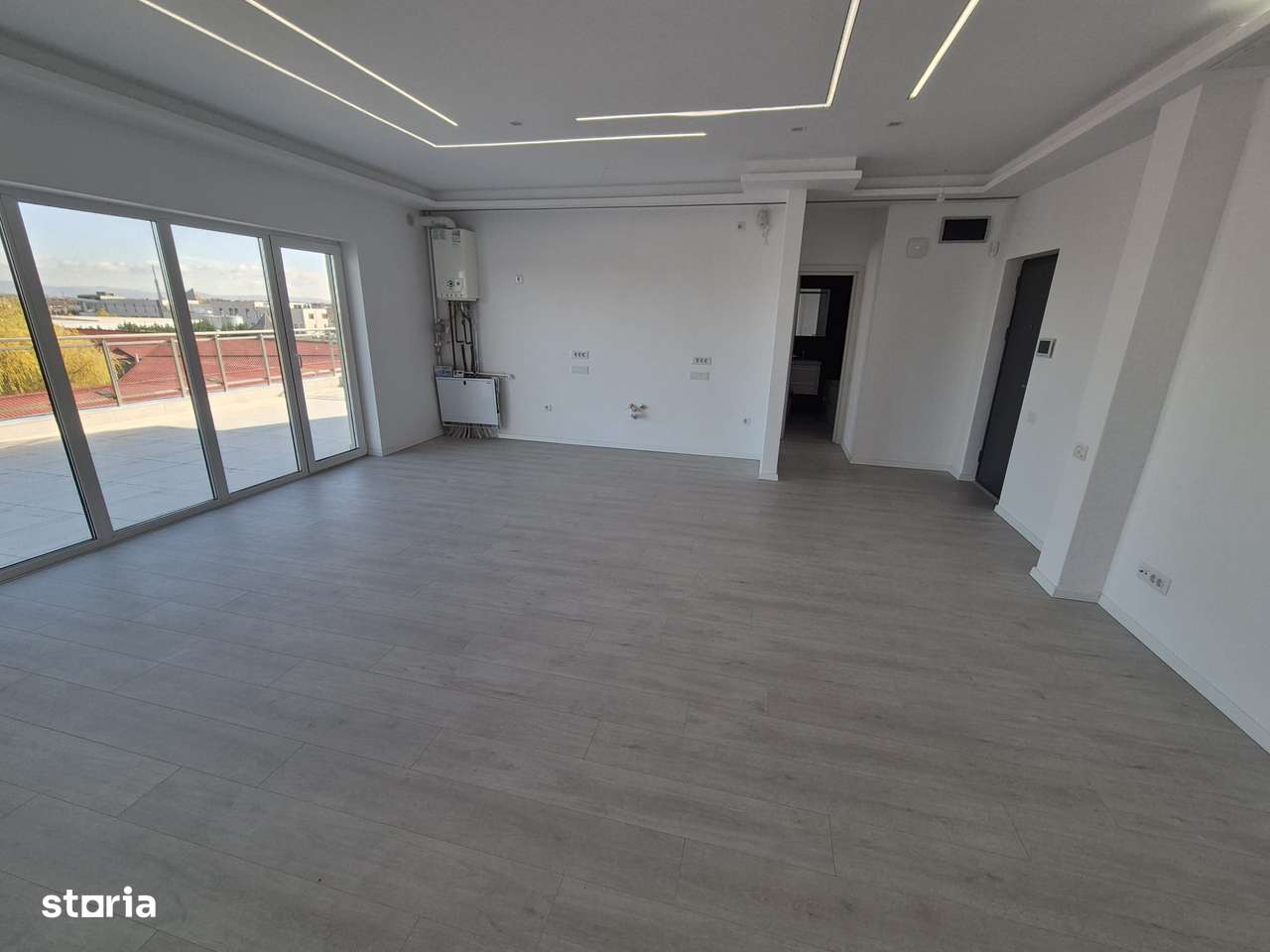 Penthouse NOU, finisat complet, 4 camere, parcare inclusă, comision 0%-1