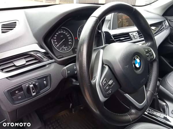 BMW X1 sDrive18d xLine - 17