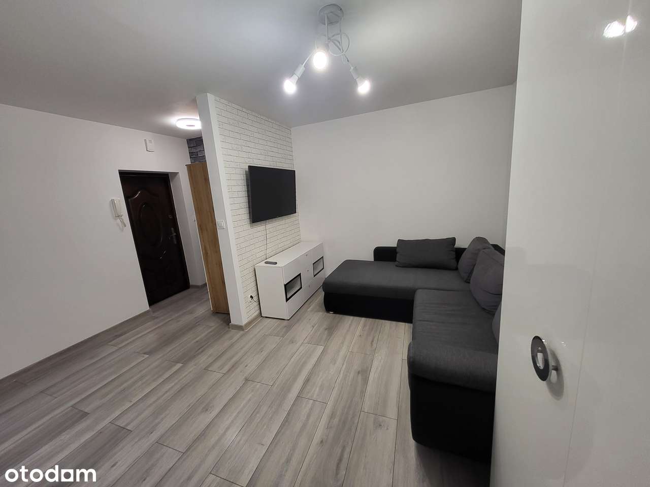 Wynajmę mieszkanie w centrum -42m2, 2 pokoje. - Pełny obrazek: 1/11