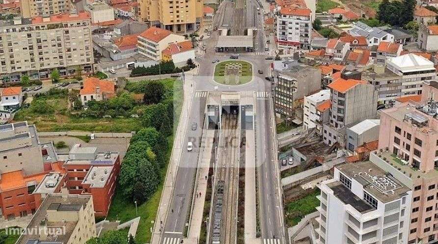 Apartamento T2 Moderno com Varanda e Garagem em Vila Nova de Gaia - Grande imagem: 4/11