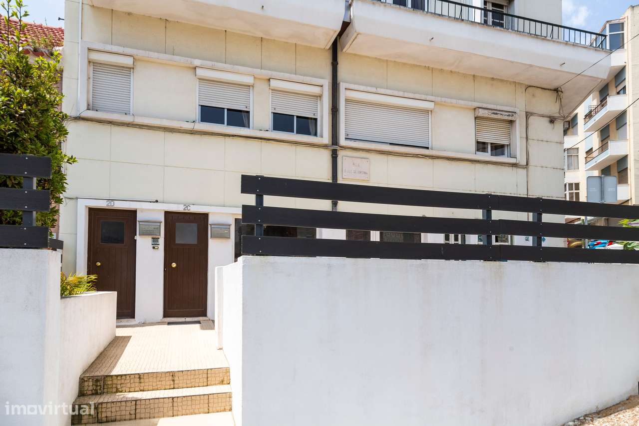 Prédio para Investimento em Cacilhas-6