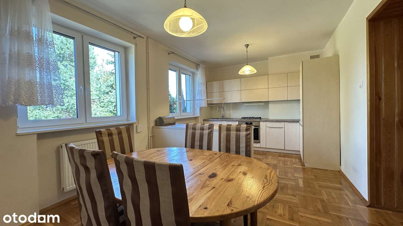 Pół bliźniaka 108 m kw z tarasem, pięknym ogrodem, piwnicą i garażem.-6