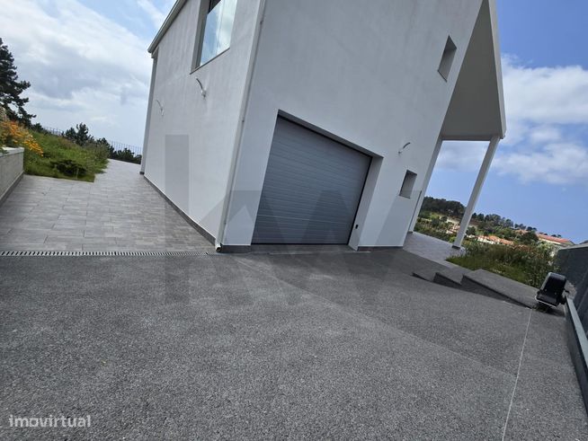 Moradia T3 com Piscina e Vista Mar nos Prazeres | Calheta-29