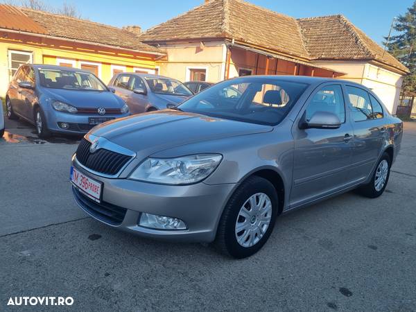 Skoda Octavia 1.6 MPI Ambiente - 23