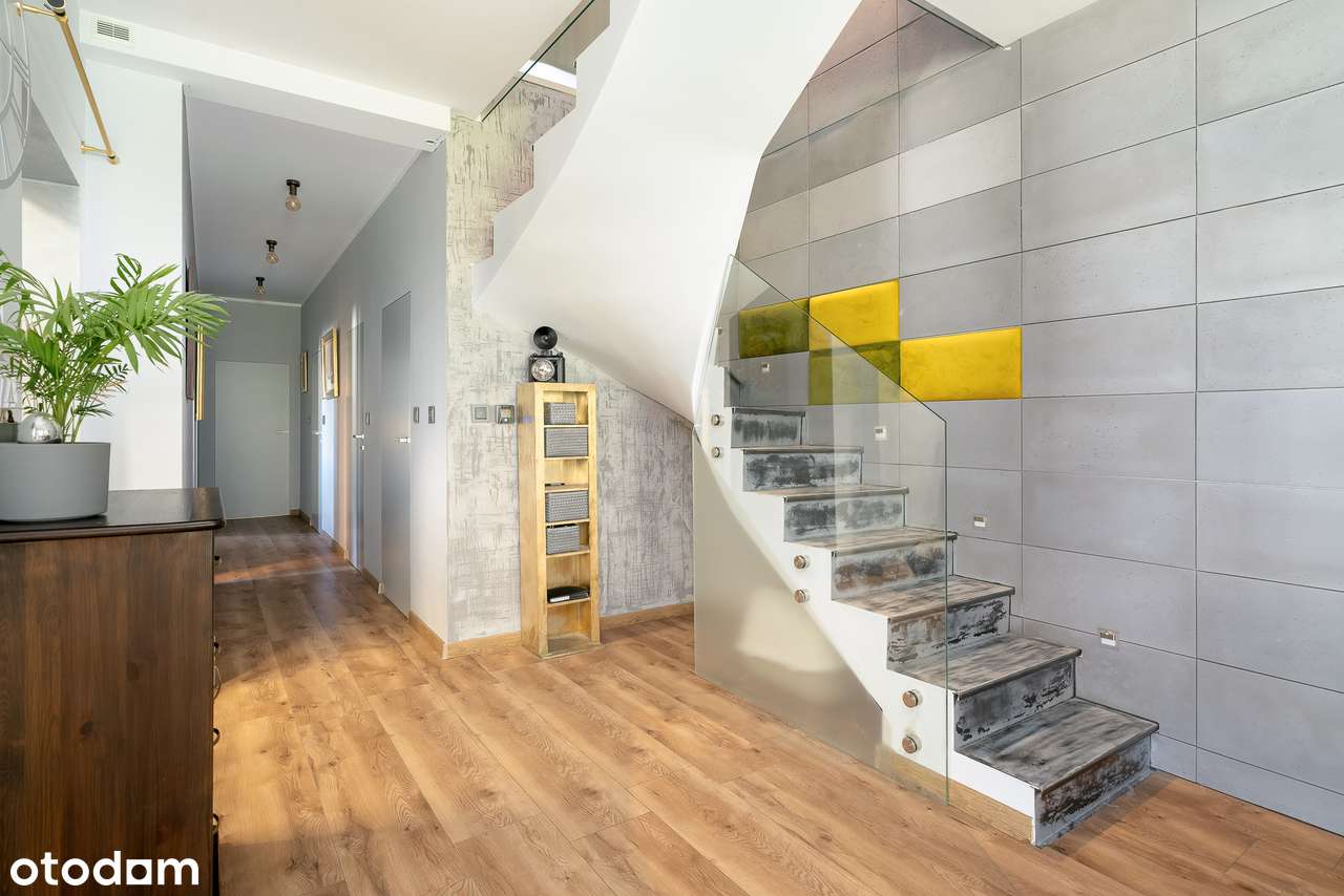 Przestronny bliźniak z prywatną furtką do lasu.-11