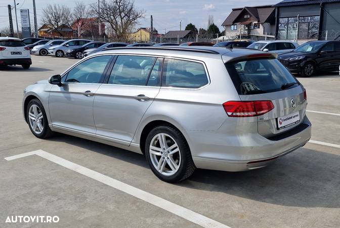 Volkswagen Passat Variant 1.6 TDI (BlueMotion Technology) Comfortline - 8