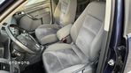 Volkswagen Touran 2.0 TDI DPF Highline DSG - 18