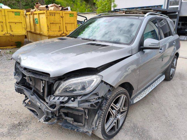 Mercedes-Benz ML W166 63 AMG 4Matic AMG SPEEDSHIFT 7G-TRONIC 2012
