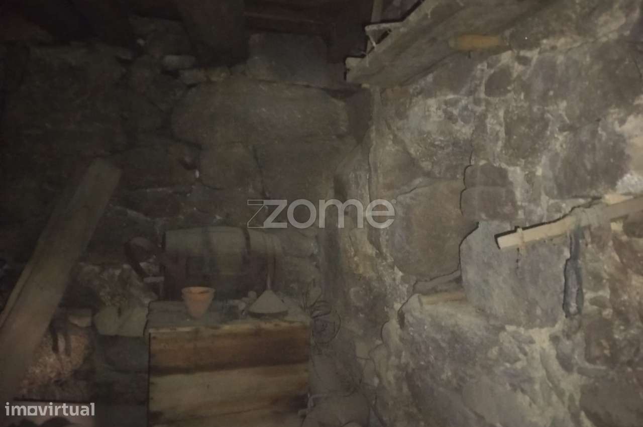 Moradia, 47 m², Cunha Baixa - Grande imagem: 1/38