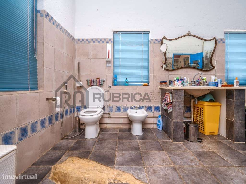 Propriedade Única em Zona Privilegiada com Vista Mar e Piscina - Loulé-19