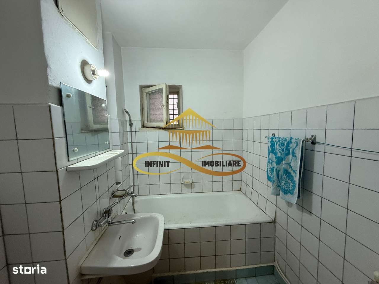 Apartament de vanzare in Bacau central etaj 1-1