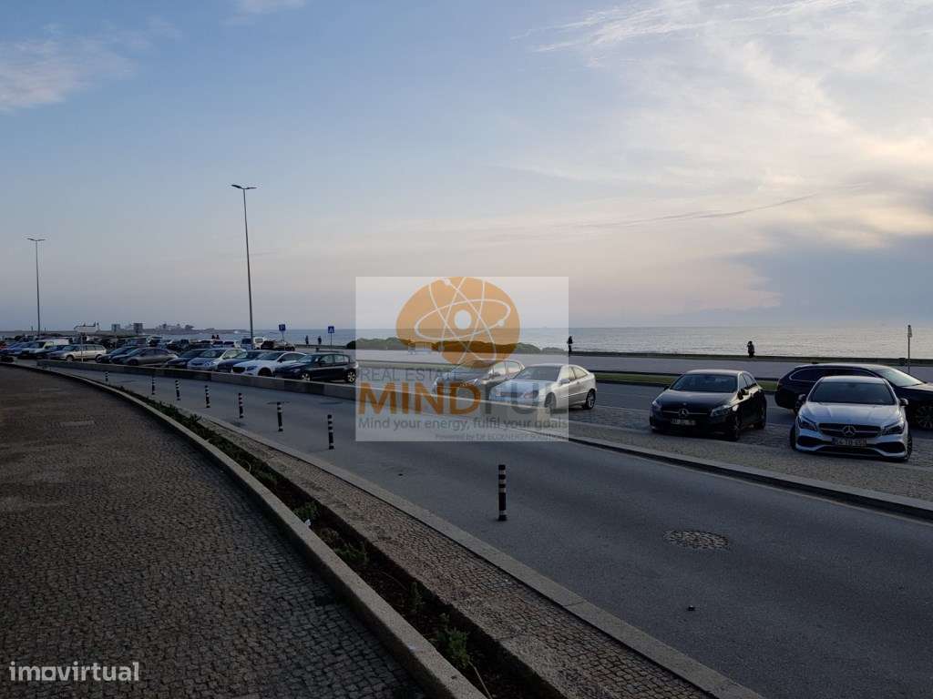 Para Investidores! Venda de Loja Renovada Arrendada por 10 anos, r/...-20