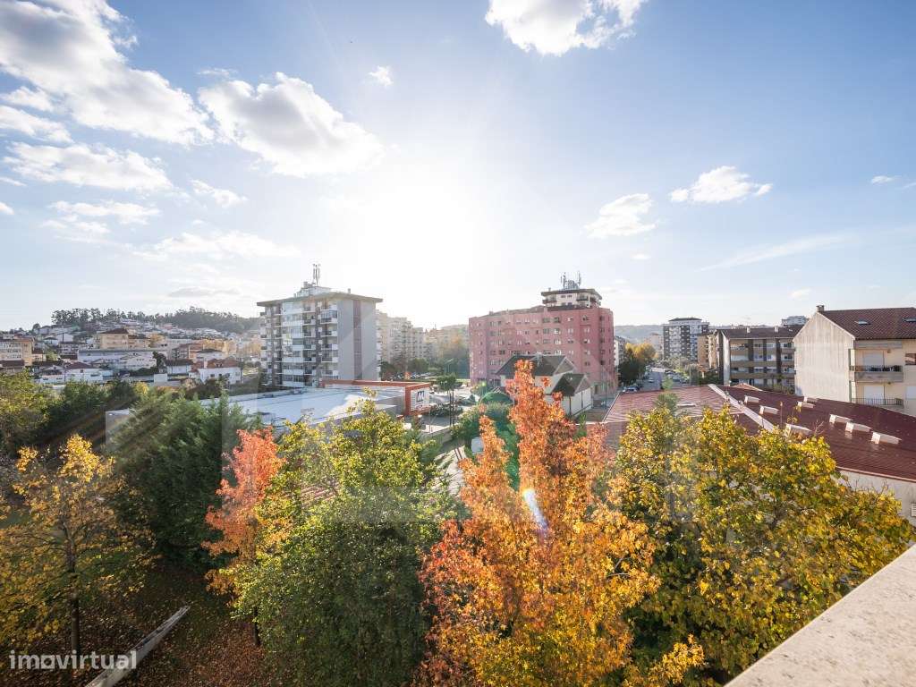 Apartamento T3 Open - Remodelado | Quinta das Nogueiras-36