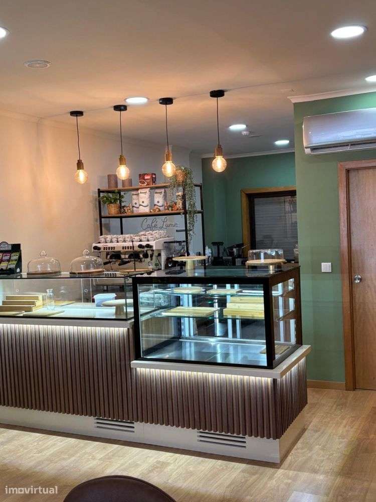 Excelente Oportunidade de Cafe Gourmet no Centro da Maia-10