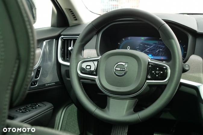 Volvo V90 Cross Country - 20