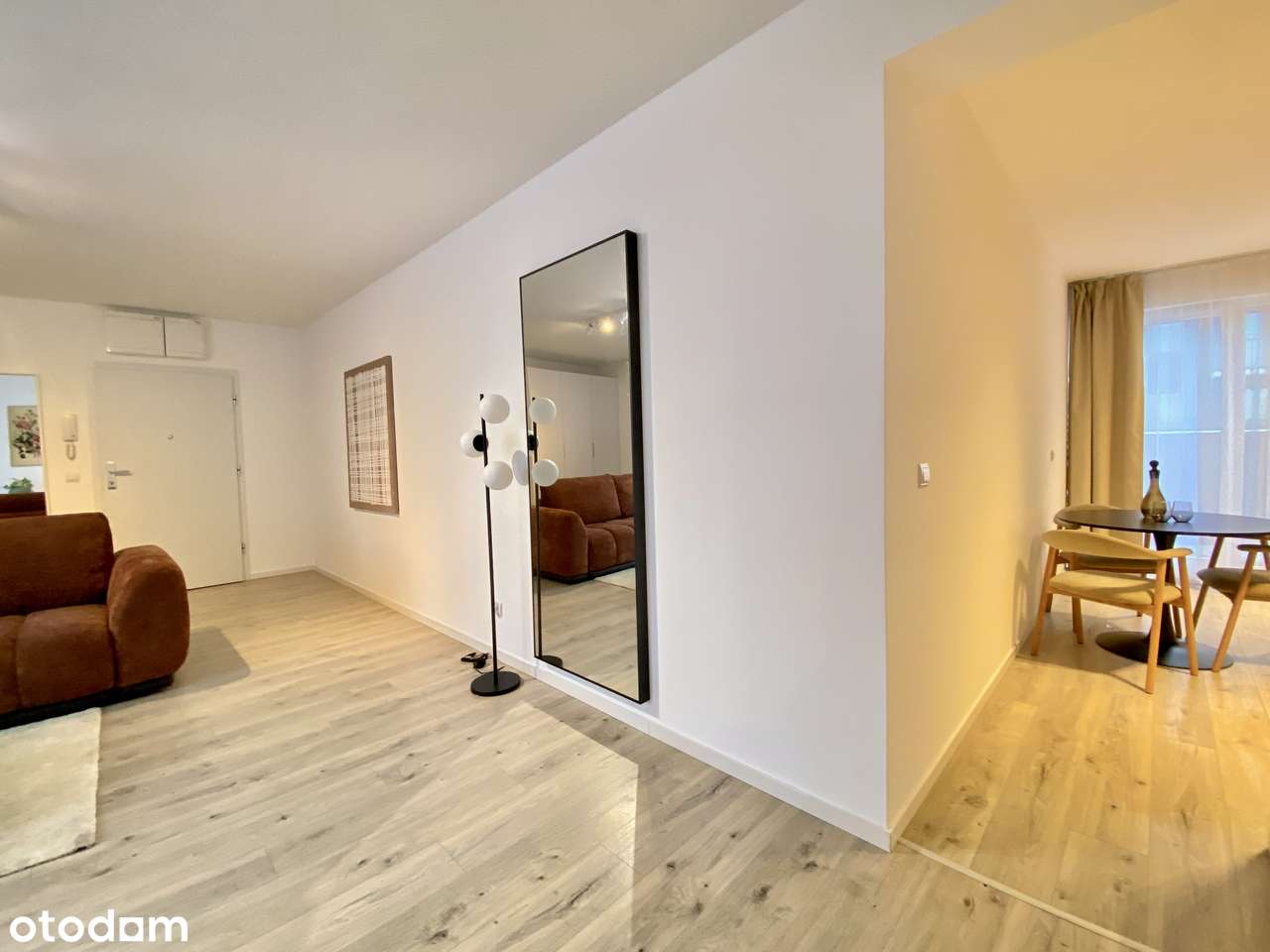 0% prowizji! Nowoczesne 2-pokojowe mieszkanie z dwoma balkonami!-3