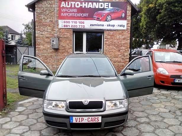 ***VIP-CARS*** AUTO-HANDEL logo