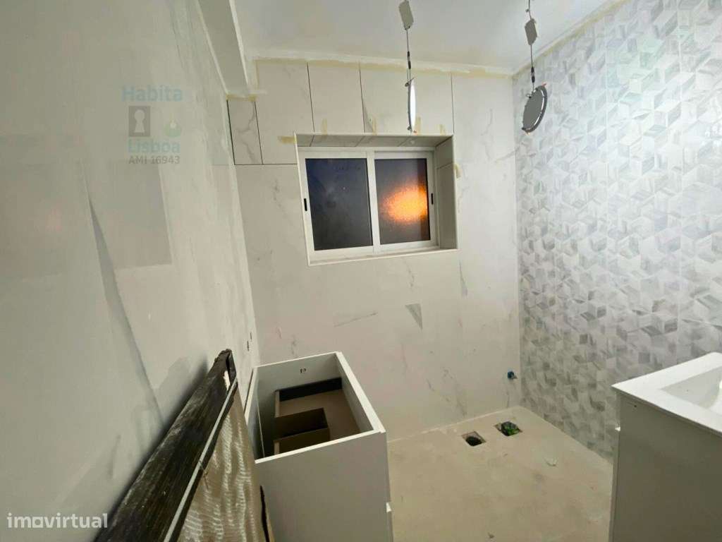 T4 Remodelado no Laranjeiro: Modernidade e Centralidade-26