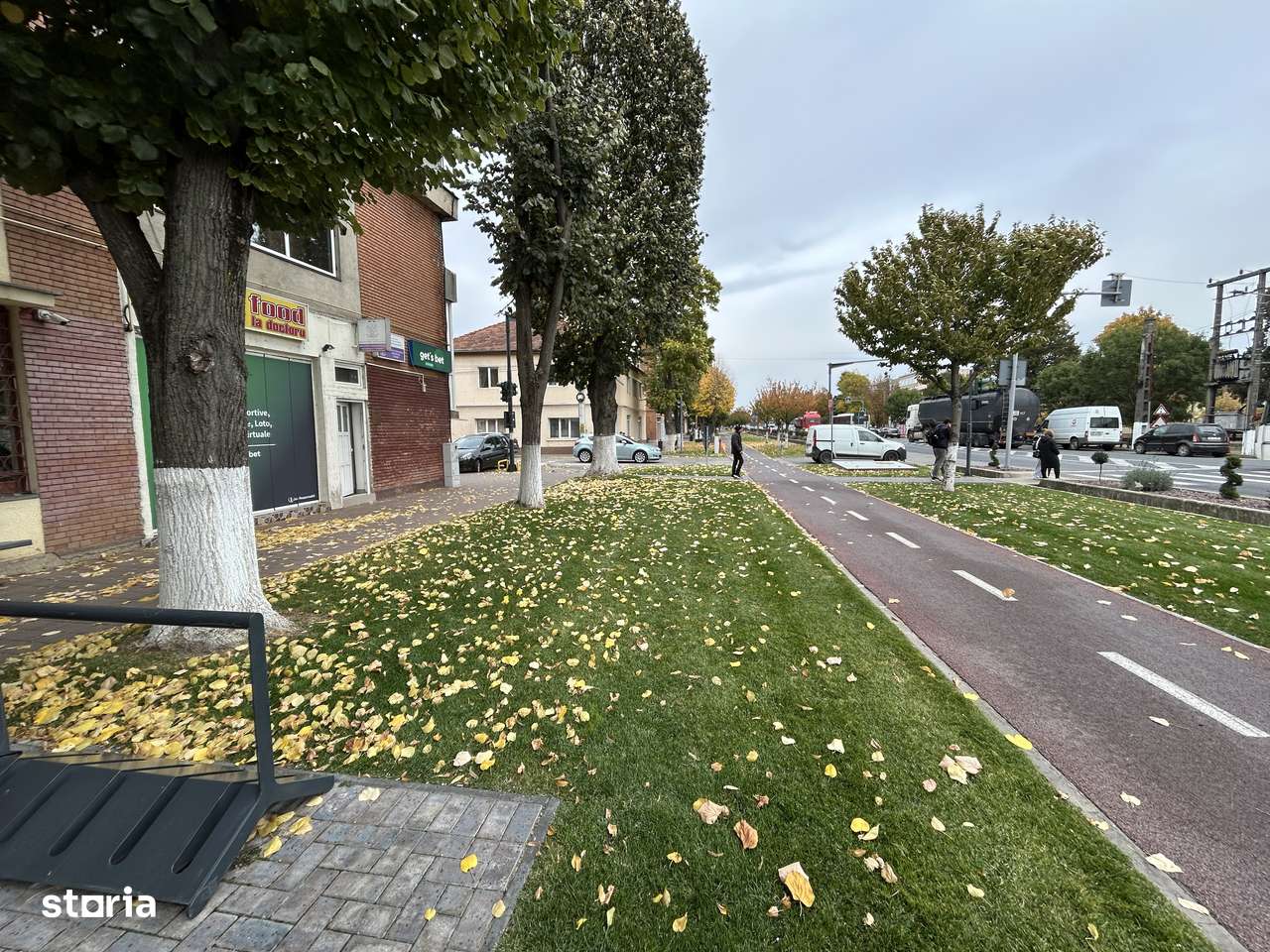 Vand spatiu comercial,actualmente POSTA din Chisineu Cris, din centru.-13