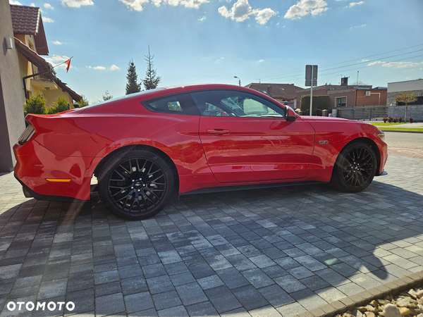 Ford Mustang 5.0 V8 GT - 4