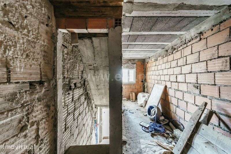 Moradia em Banda T1 / Covilhã, Teixoso - Grande imagem: 5/11