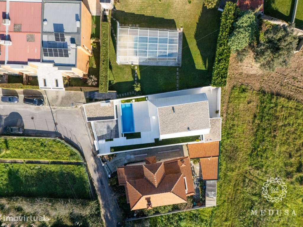 Moradia T3+ 1 - Contemporânea de Luxo com Vista Mar, Piscina Infini... - Grande imagem: 5/34