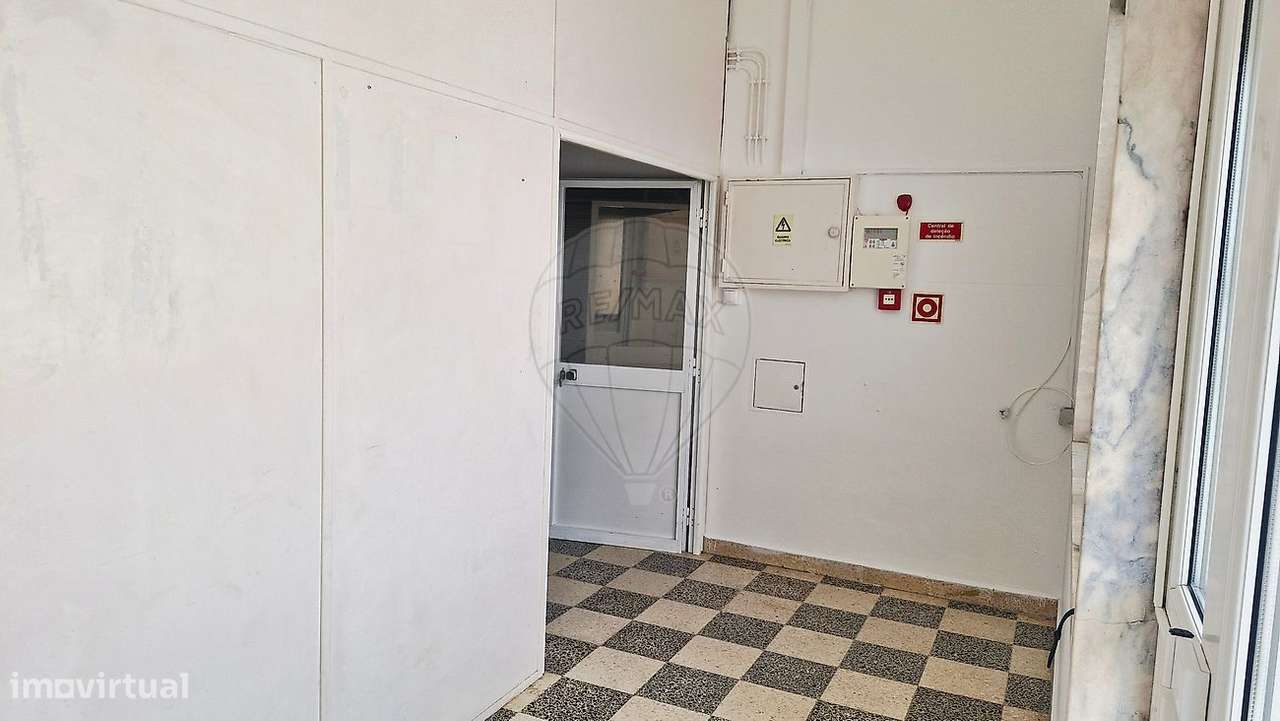 Loja  para arrendamento - Grande imagem: 5/20