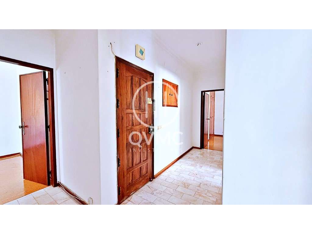 Apartamento T3 na Moita com varandas - 1º andar-8