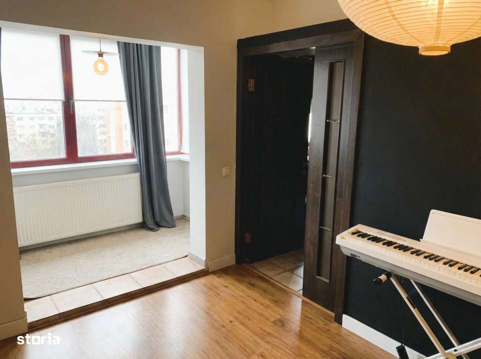 Vand apartament boem, intr-un bloc ca un refren-16