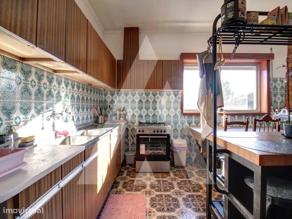 Moradia T6, Isolada, na zona de Oiã-7