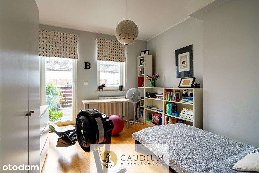 Bliźniak 6 pokoi z garażem i ogródkiem-6