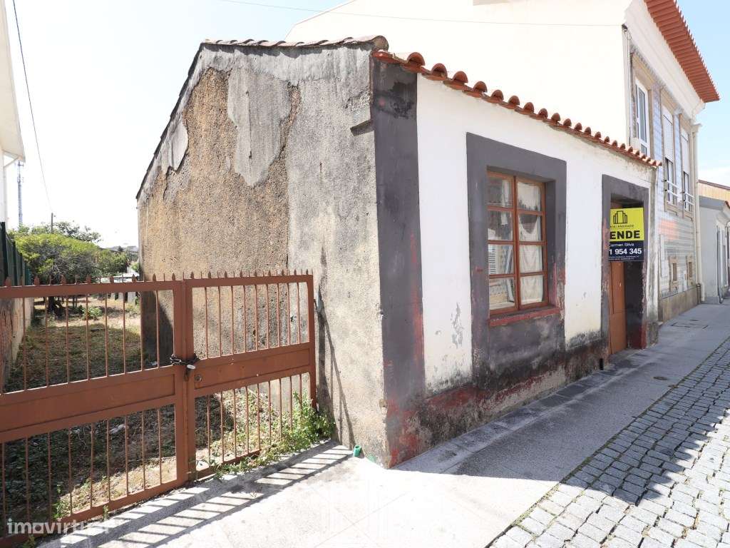 Casa Antiga T1 para recuperar - Ovar-12