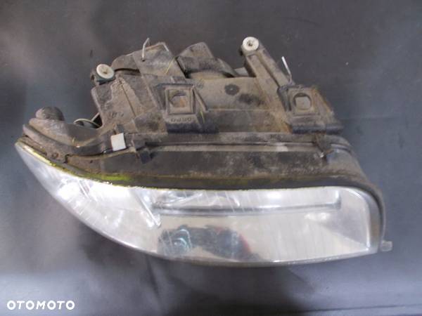 LAMPA PRAWA PRZEDNIA AUDI A6 C5 EUROPA KSENON - 2