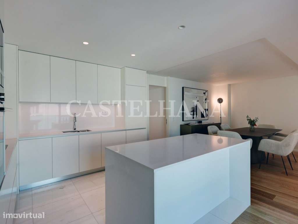 Apartamento T3 com varanda e estacionamento junto ao Parque Eduardo... - Grande imagem: 5/44