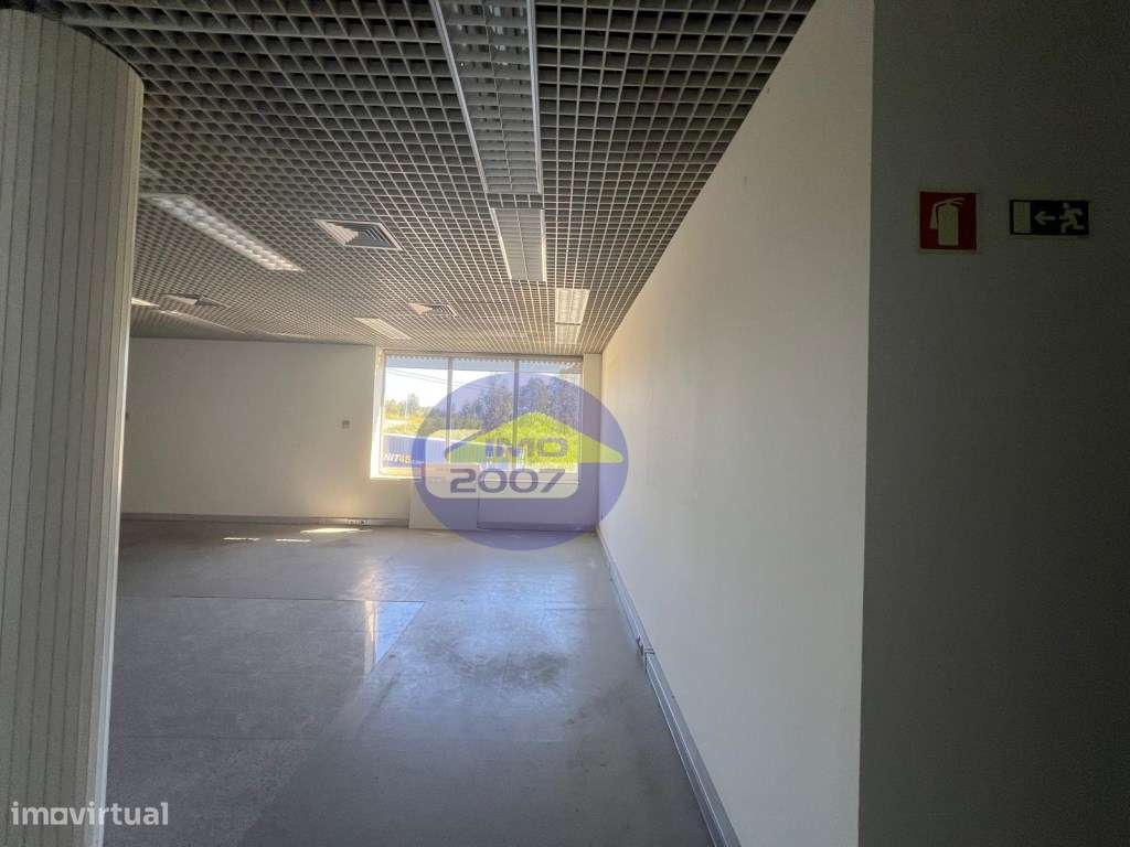 Loja em São Paio de Oleiros-9