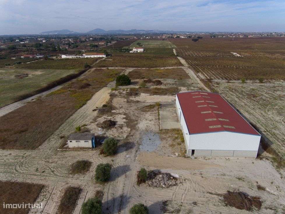 Venda de Quinta com armazém industrial - Grande imagem: 5/17
