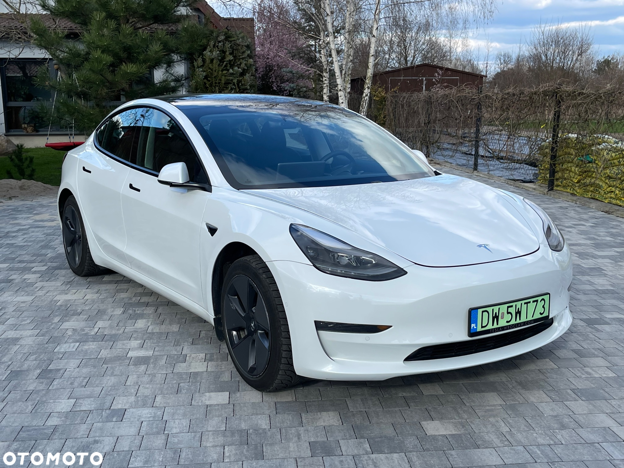 Tesla Model 3 Standard Reichweite Plus Hinterradantrieb - 3