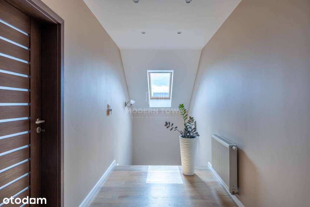 Dom z Dodatkowym Budynkiem–Działalność, Warsztat-14