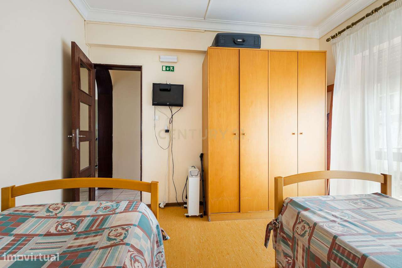 Moradia com Residência Sénior em Pleno Funcionamento à Venda - Grande imagem: 4/23