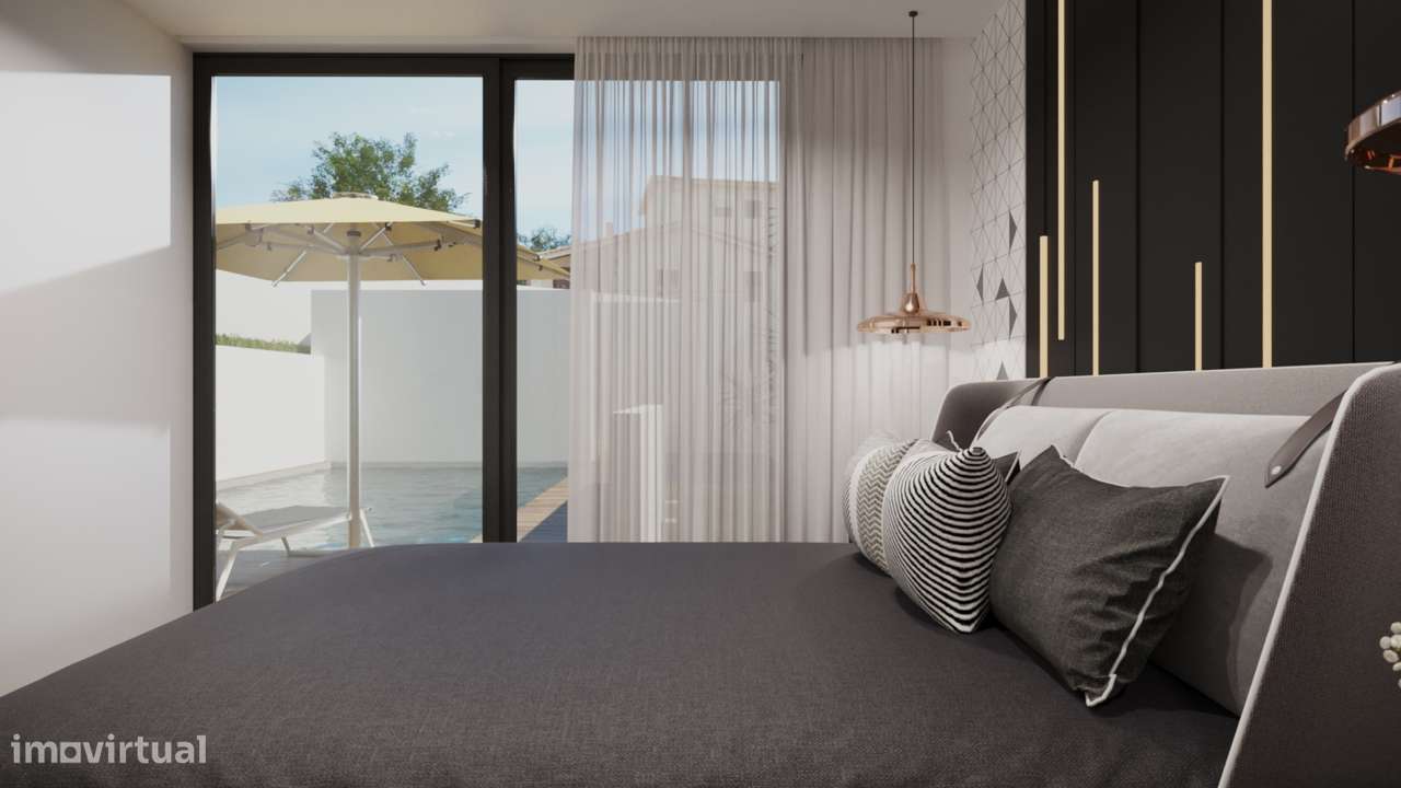 Moradia independente T4 – À praia da Madalena-11