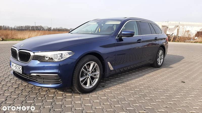 BMW Seria 5 520d xDrive Touring - 2