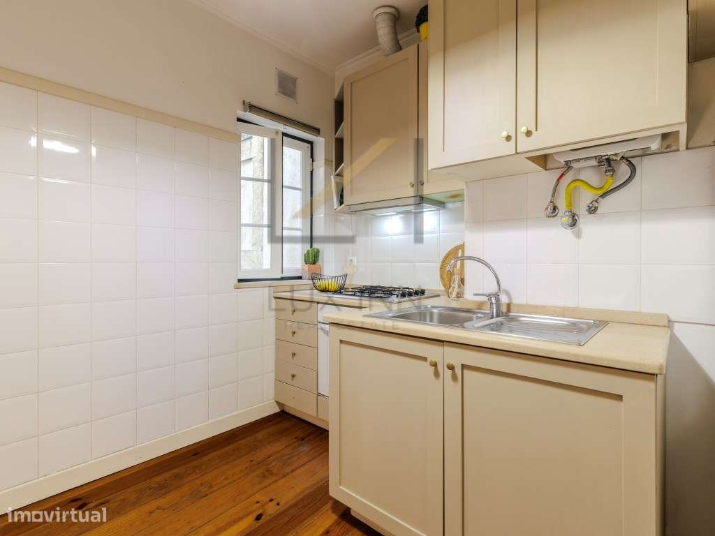 Apartamento T2 em Alfama, excelente localização-28