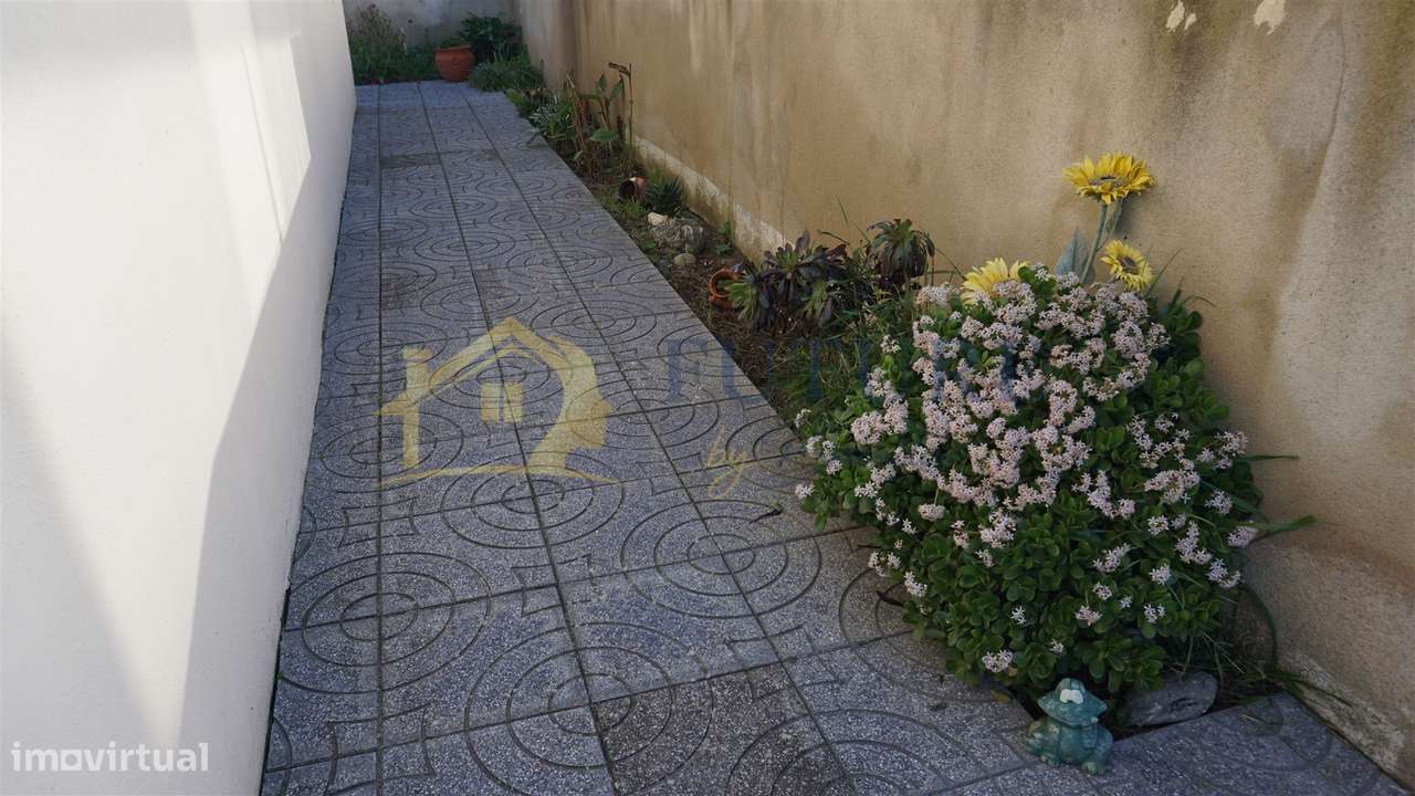 Moradia T3 Venda em Santa Iria de Azoia, São João da Talha e Bobadela,-2
