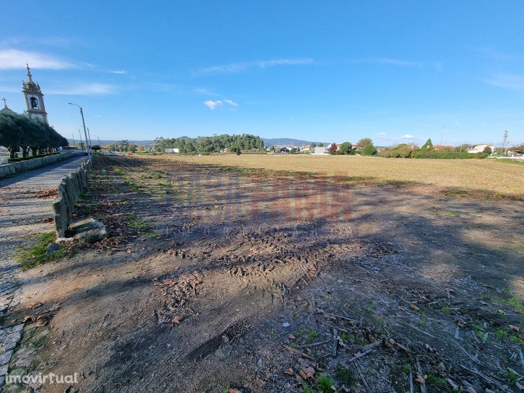 Terreno de construção em Alvelos - Barcelos